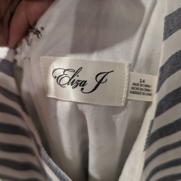 NWNT Eliza J Grey Stripe Tassel Dress - Picture 4 of 7